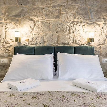 Bonbon Old Town Private En-Suite Room Split Exterior photo