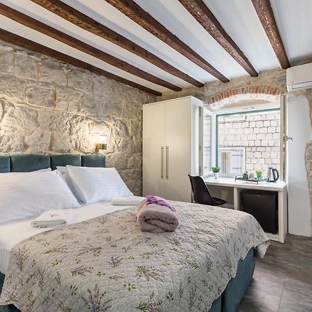 Bonbon Old Town Private En-Suite Room Split Exterior photo