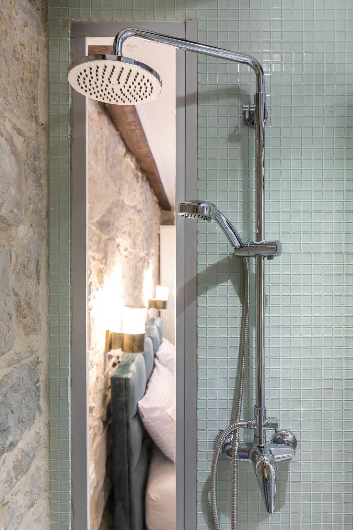 Bonbon Old Town Private En-Suite Room Split Exterior photo