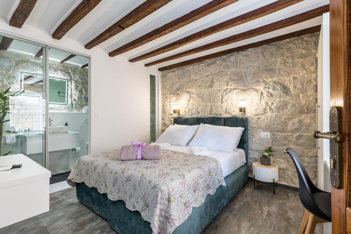 Bonbon Old Town Private En-Suite Room Split Exterior photo
