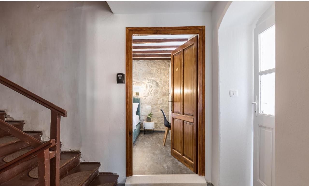 Bonbon Old Town Private En-Suite Room Split Exterior photo